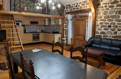 Lafarre House | Gîte "Socabenga" – Source of the Loire