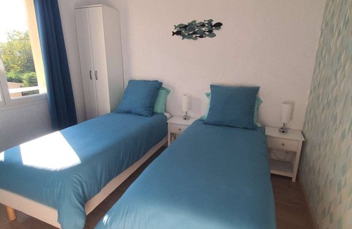 Canisy Cabin | Gîtes Holiday home in Normandy SPA Swimming pool and games room