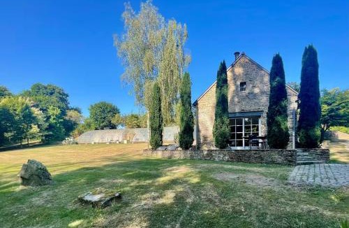 Langrolay-sur-Rance House | Gites la Rifflais - L'étang - vue sur étang privé