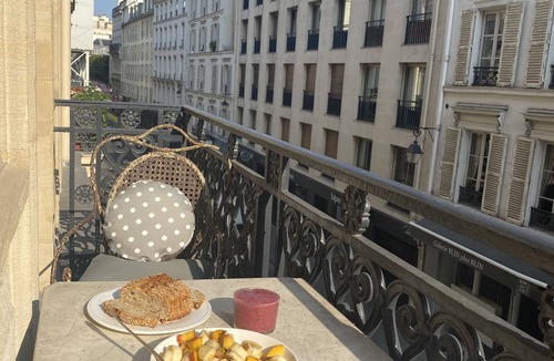 Saint-Thomas-d'Aquin Apartment | Glamourous designer 2 bedroom St Germain Rue du Bac