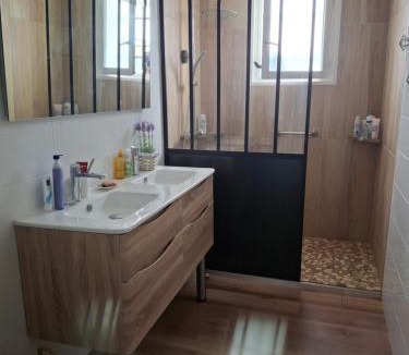 Ecommoy House | Golf Home
