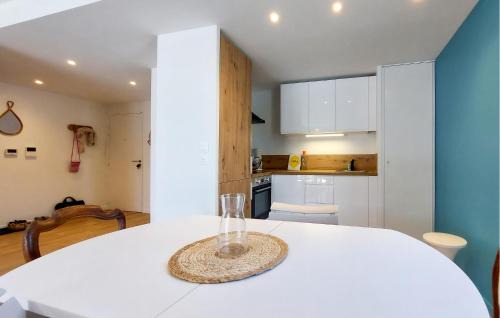 Muzillac Apartment | Gorgeous Apartment In Muzillac With Wifi