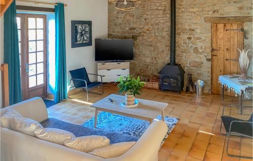 Saint-Pierre-Langers House | Gorgeous Home In St Pierre Langers