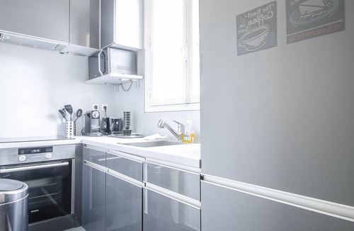 Porte-Dauphine Apartment | Gorgeous Paris EIFFEL TOWER