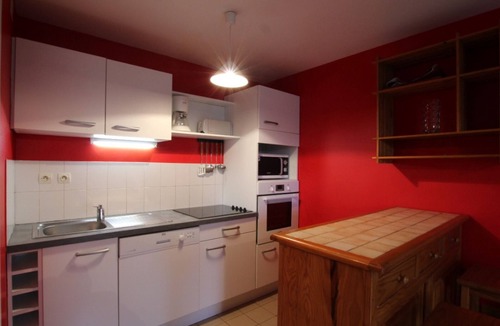 Gouville-sur-Mer Cottage | Gouville-sur-Mer: House for 5, Pets Allowed, Parking