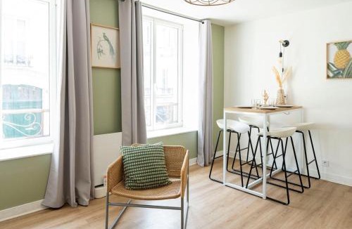 Haie Vigne Apartment | Grand appartement Rue Caponiere - Centre de Caen à pied