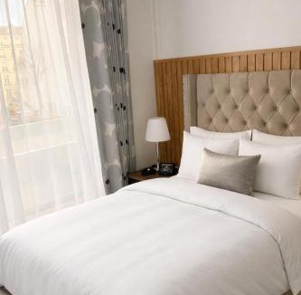 Faubourg-du-Roule Apartment | Grand studio Faubourg SaintHonoré Paris 8th