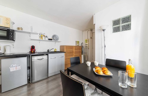Porte-Saint-Martin Apartment | Grand Studio tout confort - Republique Paris 10