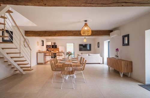 Parigne-lʼEveque House | Grange de Clyna-Piscine & Spa à 10 min du circuit