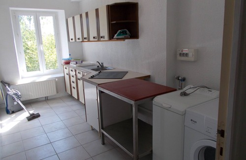 Remalard-en-Perche House | Ground floor apartment, 500m2 garden bordered by the river, 500m greenway