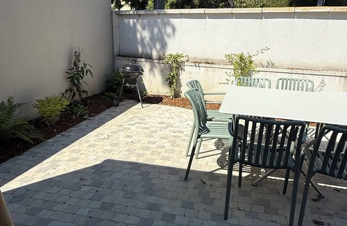 Jardin des plantes House | Guest house heated pool free parking 2 minutes from the Jardin des Plantes!