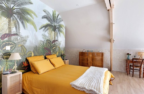 Tavant Bed & Breakfast | Guest Room “Terracotta” with Shared Terrace, Shared Garden, and Wi-Fi
