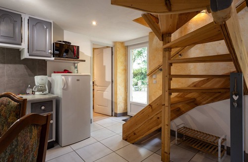 Lannion Bed & Breakfast | Guesthouse 'Petite Maison' with Shared Terrace, Garden and Wi-Fi