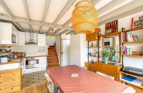 Combat Apartment | GuestReady - Great ap near Buttes Chaumont Park