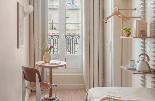 Montmartre Hotel | Hôtel BASSS