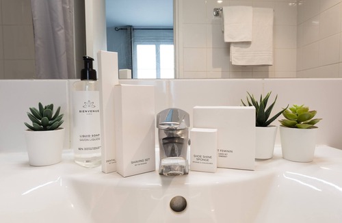 Val-de-Grace Hotel | Hôtel Beauvoir