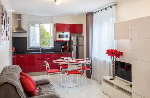 Quartier Saint-Ambroise Hotel | Hôtel de L'Horloge