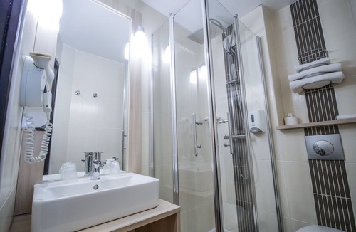 Valframbert Hotel | Hôtel Inn Design & Restaurant Alençon