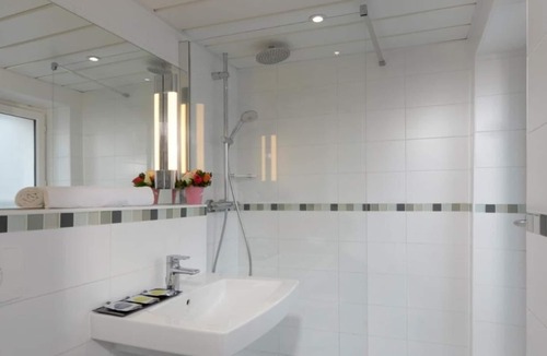 Grenelle Hotel | Hôtel Le Relais Saint Charles