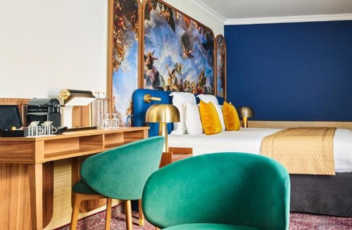 Notre-Dame Hotel | Hôtel Le Versailles