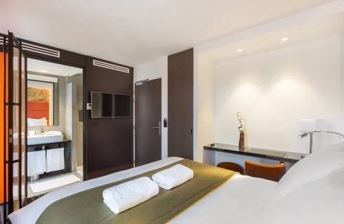 Belleville Hotel | Hôtel Scarlett