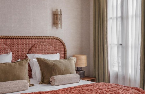 Enfants-Rouges Hotel | Hôtel Suzie Blue
