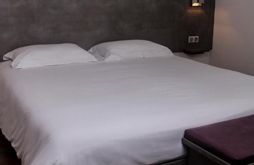 Pin - Vert Galant Hotel | H24 HOTEL
