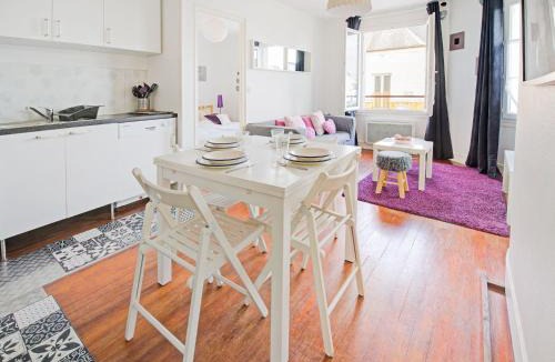 Isigny-sur-Mer House | Harbor View Hideaway