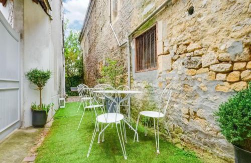 Isigny-sur-Mer House | Harbor View Hideaway