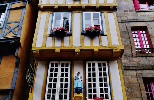 Quimper Apartment | Historic Centre Studio, 50 m from Quimper Cathedral, Charm & Comfort