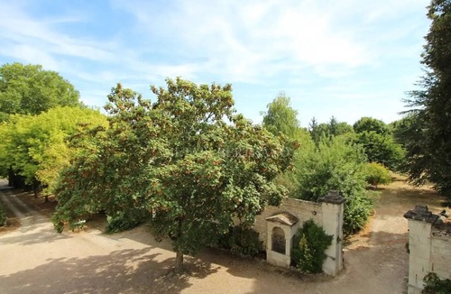 Ligre Cottage | Historic manor with private pool, near Chinon