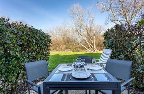 Bourgenay House | Holiday Home 'Cosy Sur Le Golf' with Shared Pool and Private Terrace