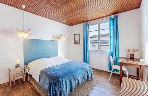 Noirmoutier-en-l'Ile House | Holiday Home Charme de La Linière by Interhome