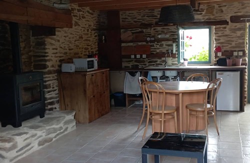 Treal House | Holiday Home 'Gite Champêtre' with Private Garden and Wi-Fi