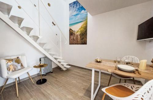 Ploneour-Lanvern House | Holiday Home La Trélennette by Interhome