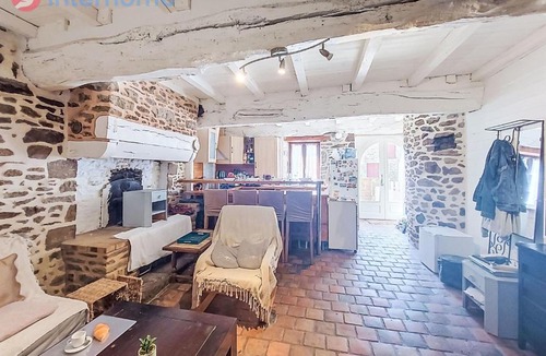 Tresse House | Holiday Home Le bourg tressé by Interhome
