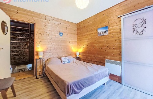 Tresse House | Holiday Home Le bourg tressé by Interhome