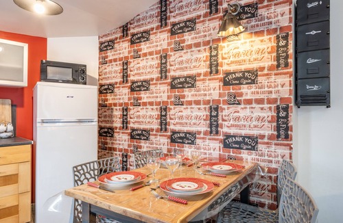 Les Epesses House | Holiday Home “Le Clemenceau” with Wi-Fi