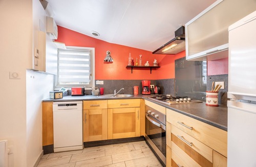 Les Epesses House | Holiday Home “Le Clemenceau” with Wi-Fi