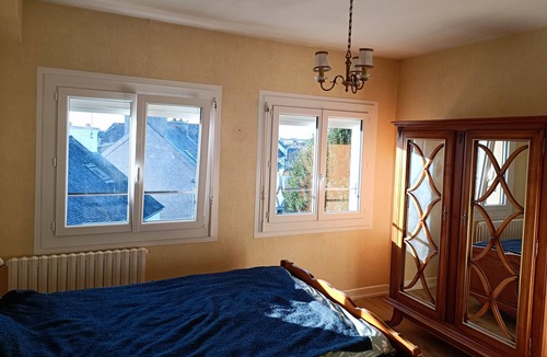 Auray House | Holiday Home 'Maison Centre Ville De Auray - Gare' with Private Terrace and Shared Garden