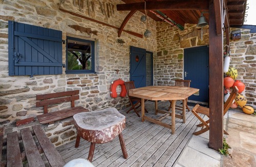 Sarzeau House | Holiday Home 'Maison Ty Bao' with Terrace and Wi-Fi