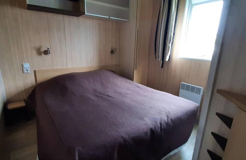 Grandcamp-Maisy Ski Chalet | Homerez - 200 m away from the beach! Amazing chalet for 6 ppl. with shared pool