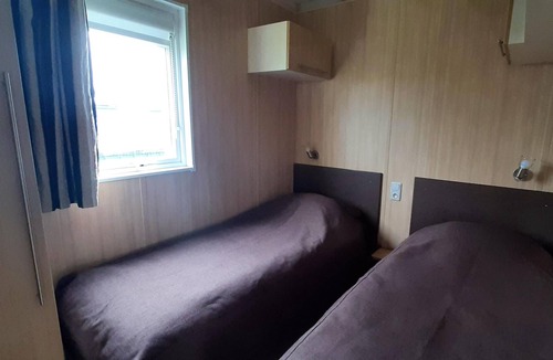 Grandcamp-Maisy Ski Chalet | Homerez - 200 m away from the beach! Amazing chalet for 6 ppl. with shared pool
