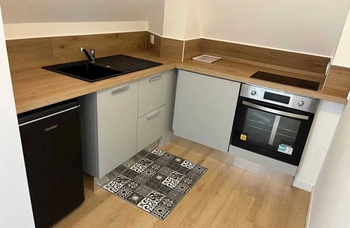Bruz Apartment | Homerez - Apartment Bruz