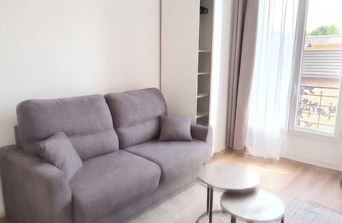 Saint-Denis Apartment | Homerez - Apartment in Saint-Denis