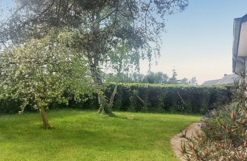 Saint-Meloir-des-Ondes House | Homerez - House in Saint-Méloir-des-Ondes