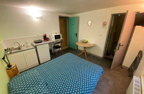 Cherbourg-en-Cotentin Apartment | Homerez - Studio in Cherbourg