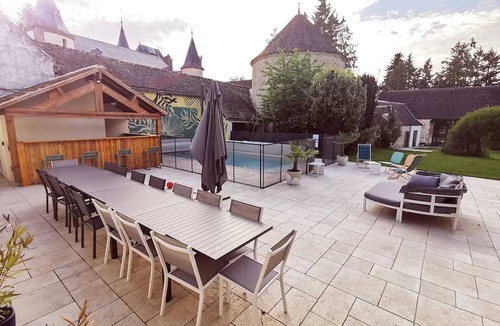 Senonches Villa | Homerez - Spacious Villa near Senonches with Private Pool