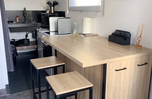 Ploermel Apartment | Homerez - Studio in Ploërmel