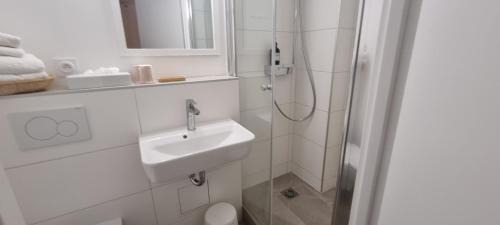 Perros-Guirec Hotel | Hotel De L'Europe